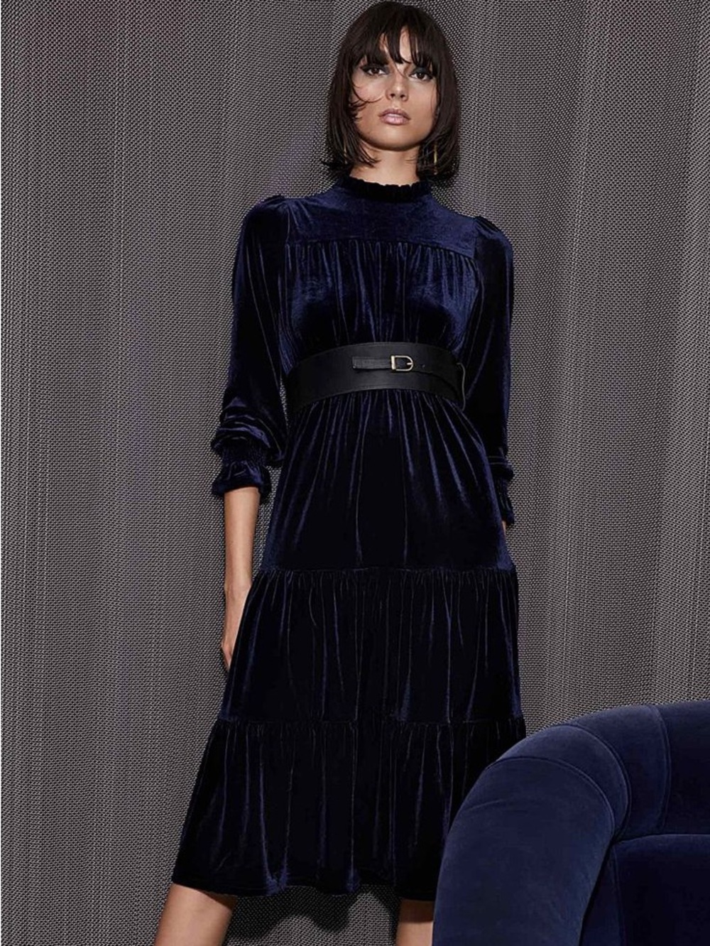 Simons Icone Sz S Blue Velvet Long Sleeves Tiered Midi Dress